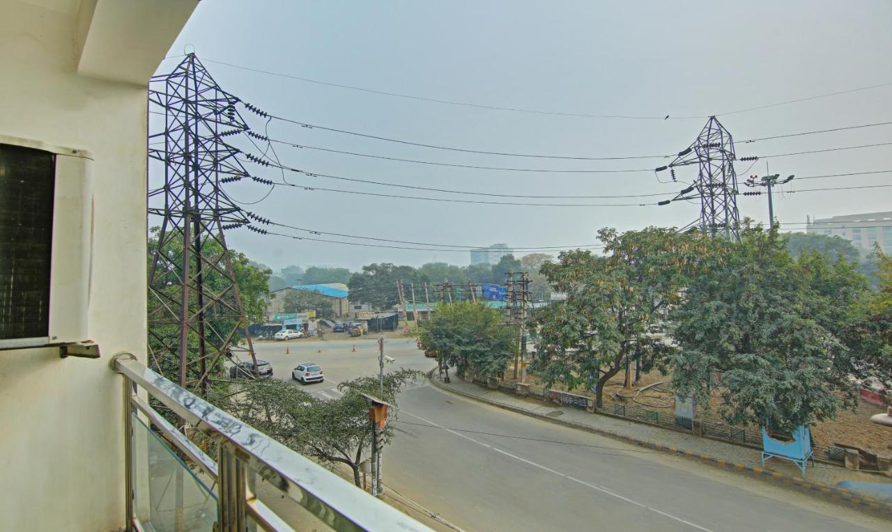 Itsy Hotels Nyra Gurgaon Luaran gambar